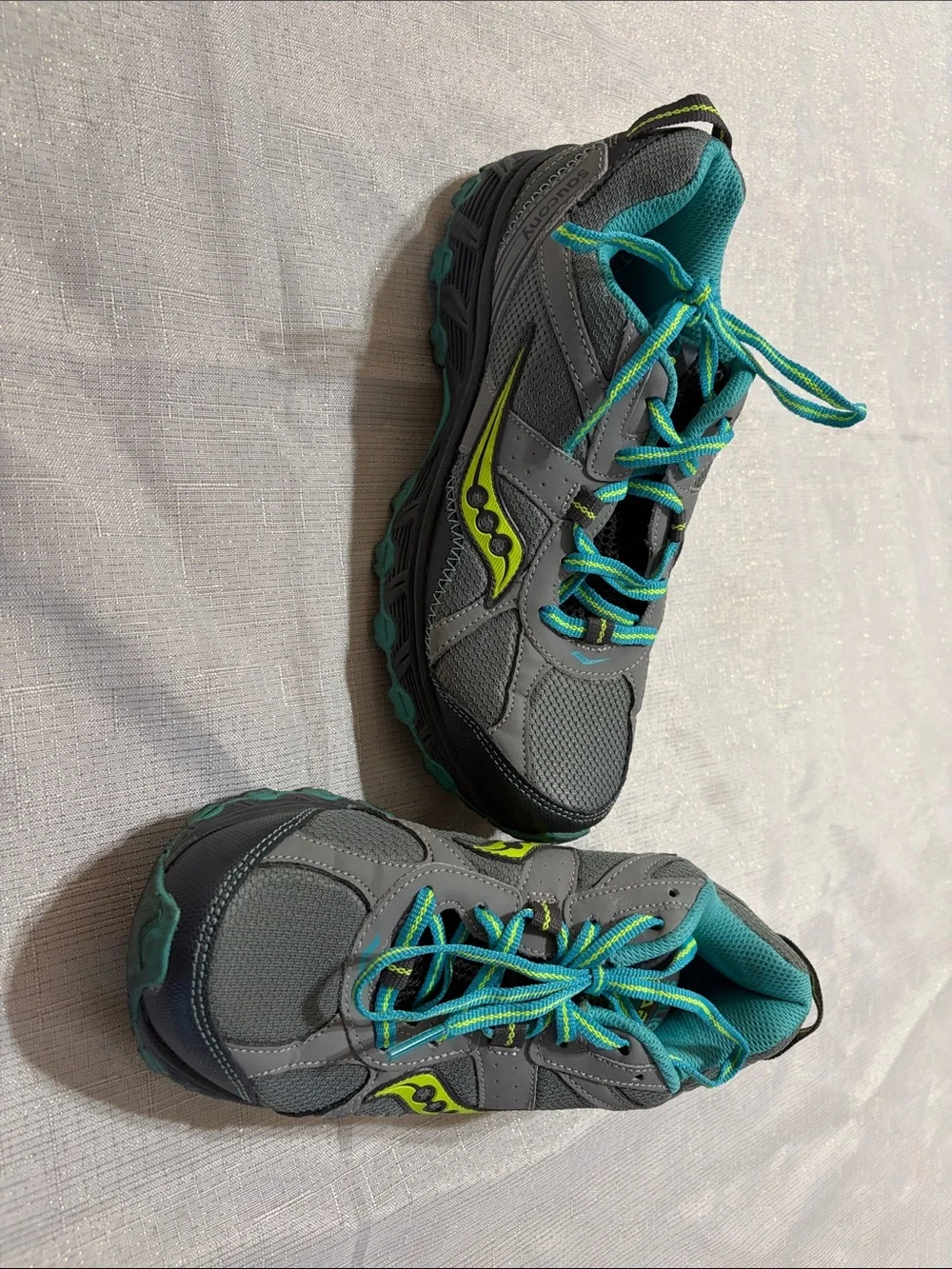 Saucony Women’s Gray Teal Trail Runners with Lime Accents